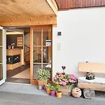 Omesberg 1 Apartment