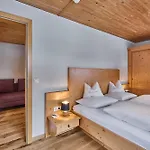 Apartment Omesberg 1 Lech am Arlberg