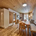 Omesberg 1 Apartment