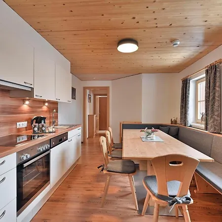 Apartment Omesberg 1 Lech am Arlberg