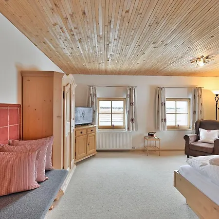 Apartment Omesberg 1 Lech am Arlberg